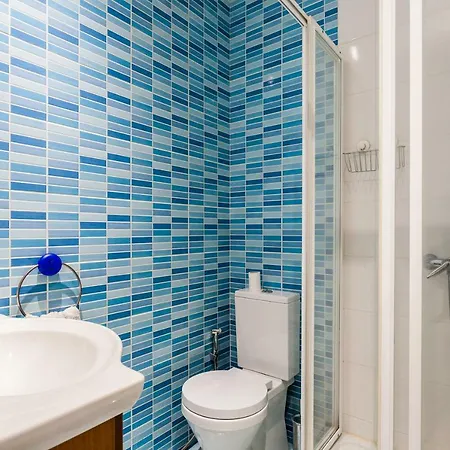 Altido Charming 1br Apt With Workspace In Sao Bento Apartamento Lisboa